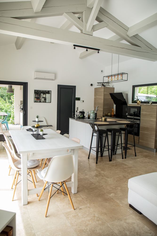 Maison contemporaine à étage partiel