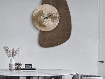 INSPI DECO 🛋
⏰ Les horloges ne se contentent pas de mesurer le temps, elles sont aussi des éléments de décoration essentiels dans votre intérieur !...