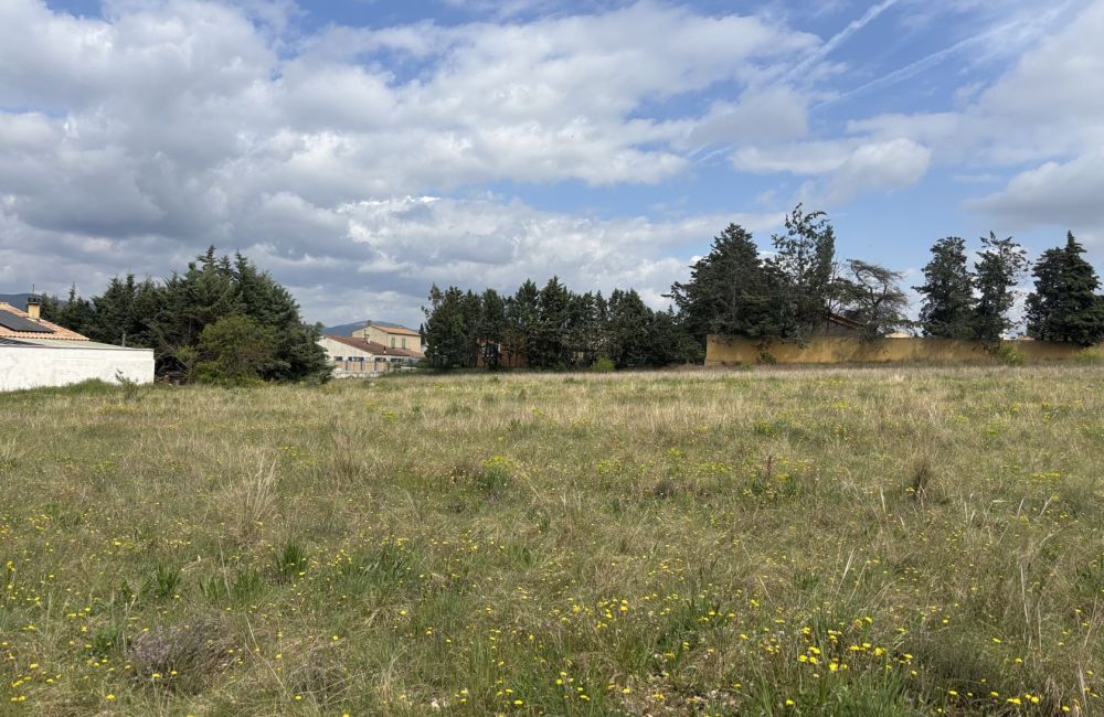 Vente terrain + maison CHARLEVAL Bouches-du-Rhône