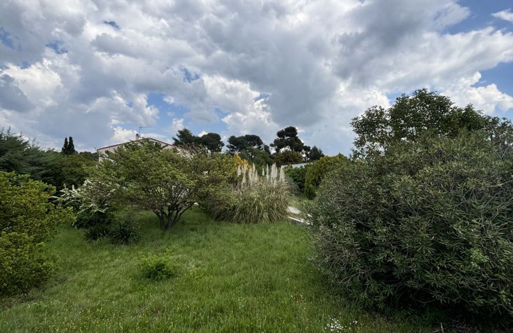 Vente terrain + maison VELAUX Bouches-du-Rhône