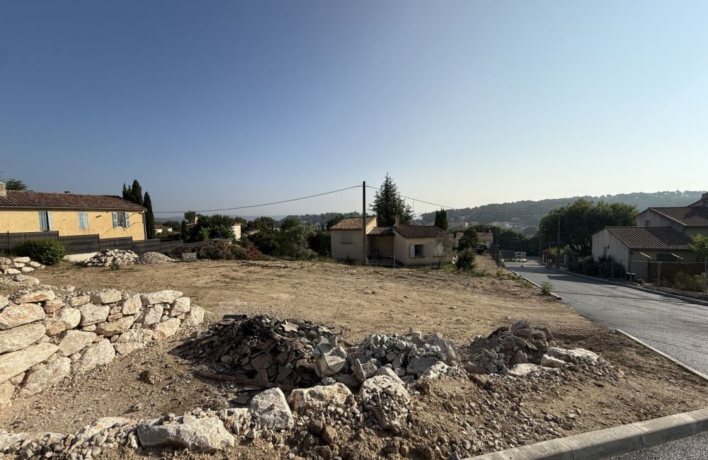 Vente terrain + maison GARDANNE Bouches-du-Rhône