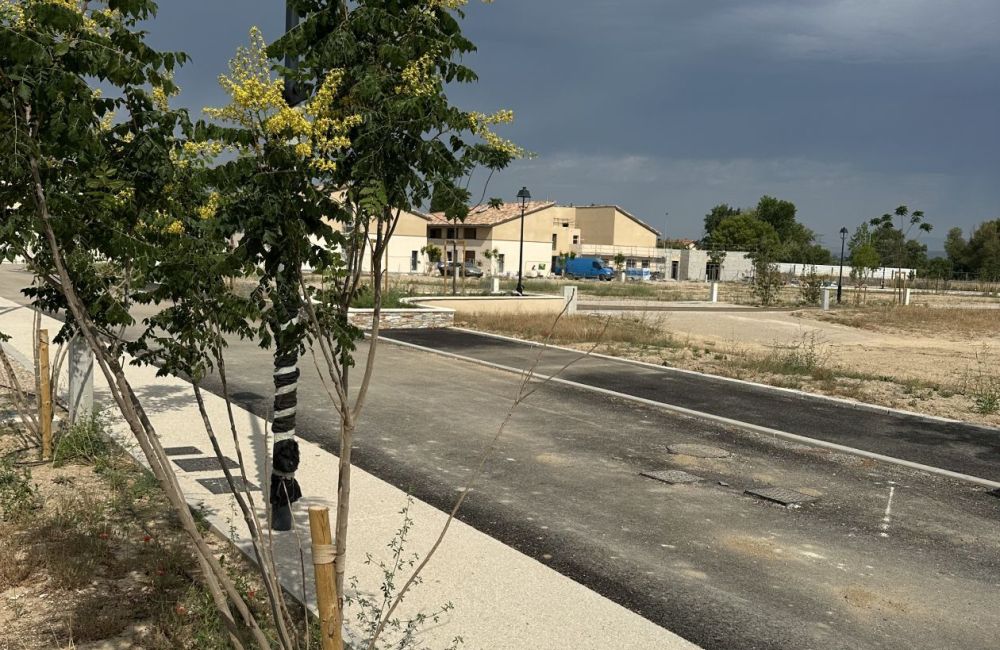 Vente terrain + maison PEYROLLES-EN-PROVENCE Bouches-du-Rhône