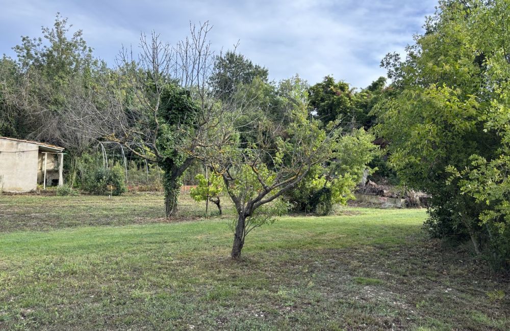 Vente terrain EYGUIERES Bouches-du-Rhône