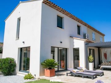 🏡 MAISON DU MOIS
📍Bouche du Rhône (13)
✨ Découvrez cette charmante maison à étage de 77 m² !

Conçue pour offrir un cadre de vie chaleureux et fonctionnel,...