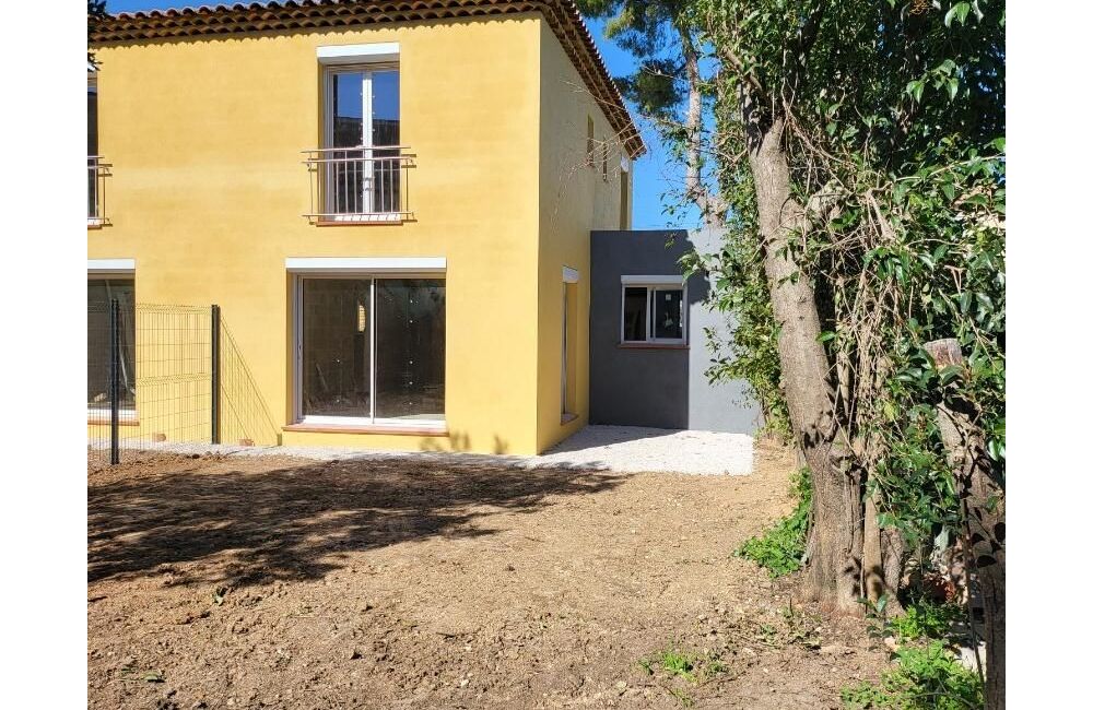 Vente terrain + maison MARSEILLE 12E Bouches-du-Rhône