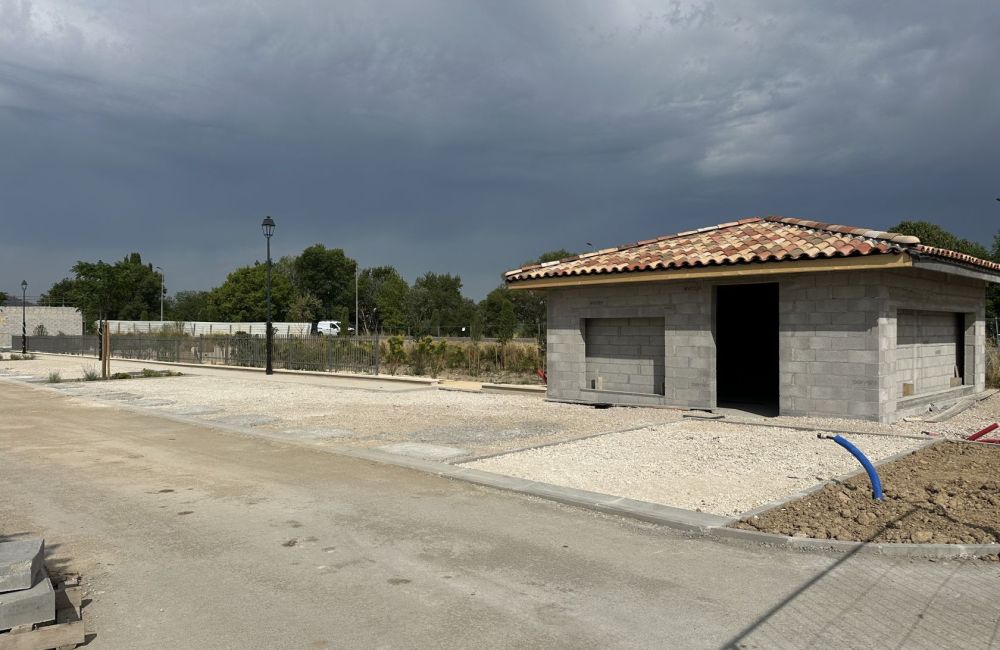 Vente terrain + maison PEYROLLES-EN-PROVENCE Bouches-du-Rhône