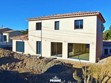 🏡✨ RÉCEPTION DANS LE 83
Chantier achevé en seulement 8 mois !
👉 Pour plus d’infos : https://www.villasprisme.fr/nos-realisations.php

🔹 Maison à étage
🔹 RDC...