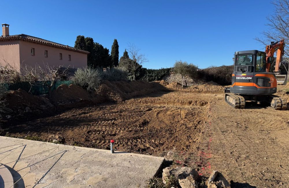 Vente terrain + maison SAINT-ZACHARIE Var