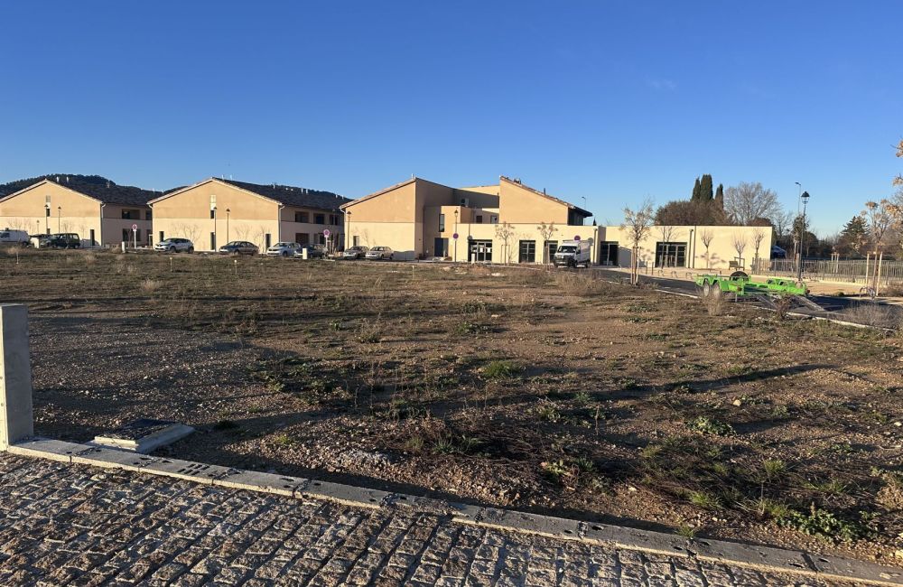 Vente terrain + maison PEYROLLES-EN-PROVENCE Bouches-du-Rhône