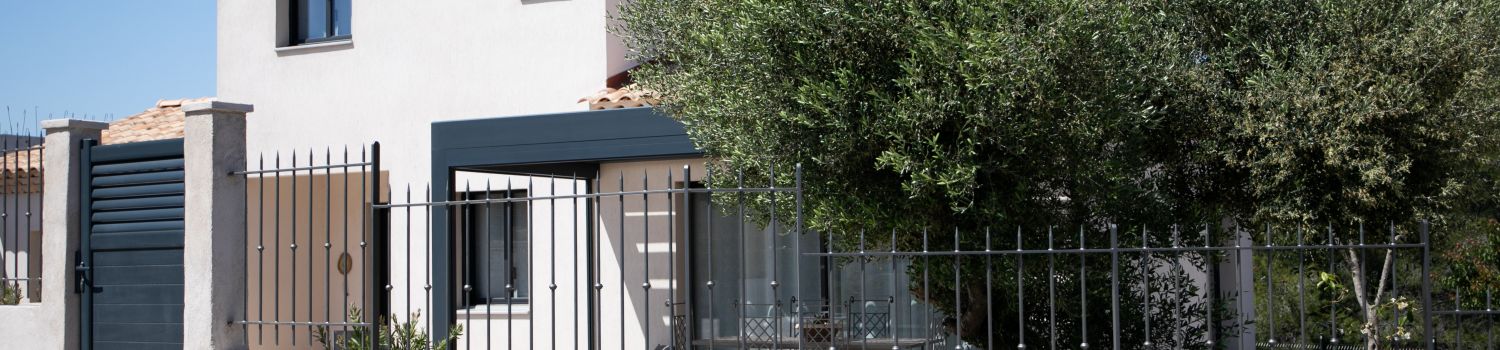 Villa tendance &agrave; &eacute;tage partiel