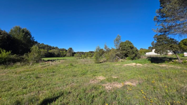 Vente terrain LAMBESC Bouches-du-Rhône