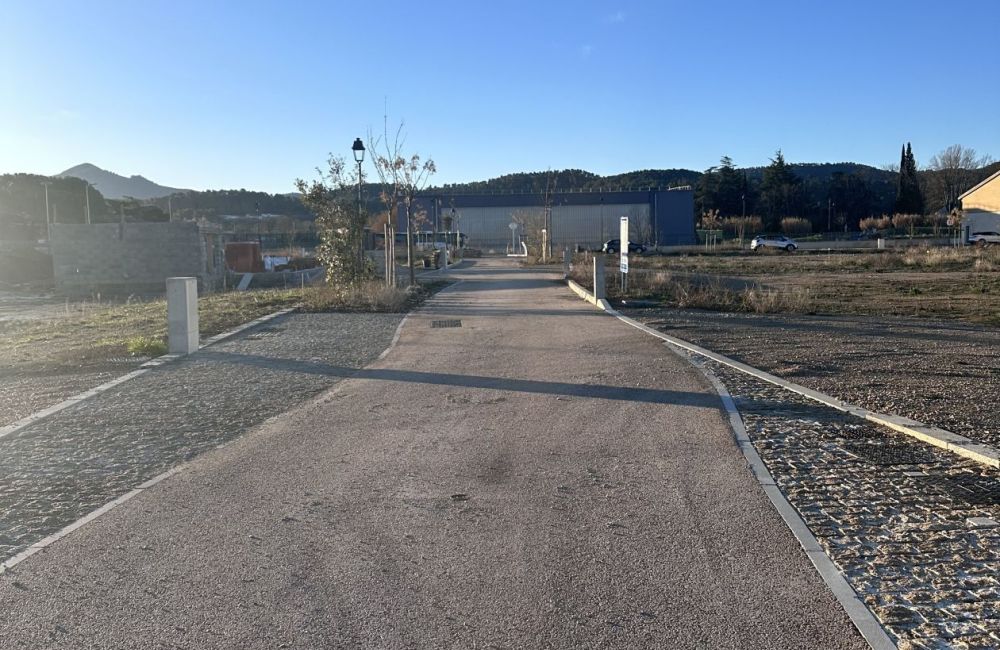 Vente terrain + maison PEYROLLES-EN-PROVENCE Bouches-du-Rhône