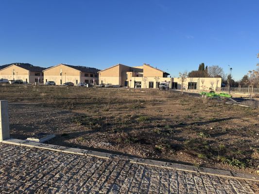 Vente terrain + maison PEYROLLES-EN-PROVENCE Bouches-du-Rhône