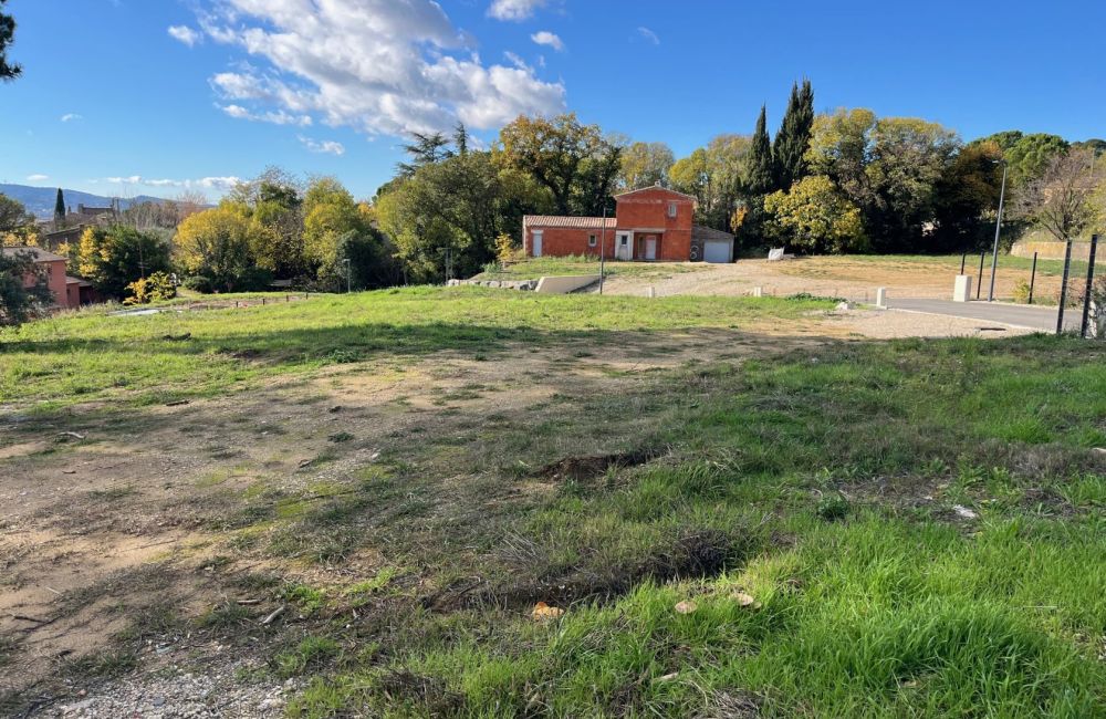 Vente terrain + maison CADENET Vaucluse