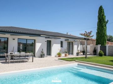 ✨ MAISON DU MOIS

Découvrez cette belle maison contemporaine de plain-pied pensée pour le confort de toute la famille :

📐 122 m² habitables
🛏️ 3 chambres
☀️...