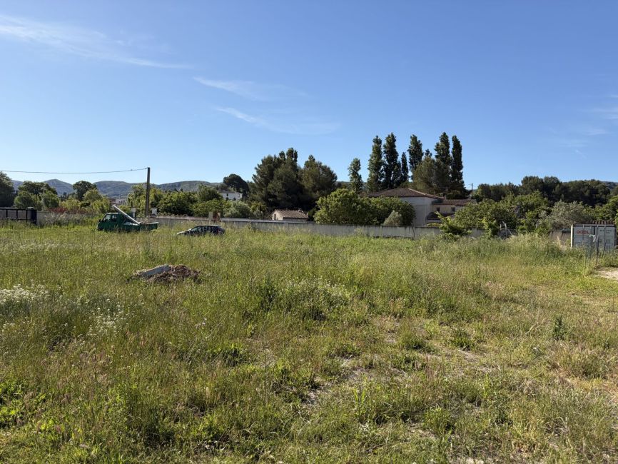 Vente terrain GIGNAC-LA-NERTHE Bouches-du-Rhône