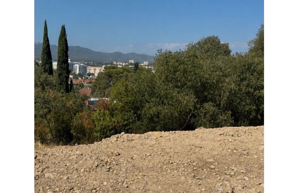 Vente terrain + maison MARSEILLE 12E Bouches-du-Rhône